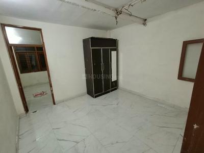 Bedroom Image of 585 Sq.ft 2 BHK Builder Floor for rent in Khirki Extension New Delhi for Rs. 14000