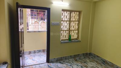 Bedroom Image of 705 Sq.ft 2 BHK Builder Floor for rent in Sinthi Kolkata for Rs. 12000