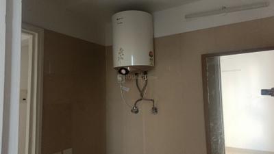Image of 1000 Sq.ft 2 BHK Apartment / Flat for sale in Emaar Emerald Estate, Sector 65, Gurgaon for Rs. 20500000
