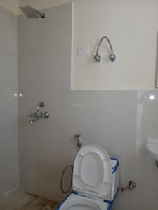 Bedroom One Image of 650 Sq.ft 3 BHK Apartment / Flat for rent in Pyramid Infinity, Sector 70 Gurgaon for Rs. 20000