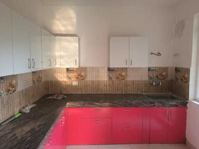 Kitchen Image of 1815 Sq.ft 4 BHK Apartment / Flat for sale in Royal Heritage, Sector 70 Faridabad for Rs. 12500000