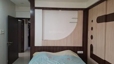 Bedroom Image of 910 Sq.ft 2 BHK Apartment / Flat for rent in Lodha Paradise, Thane West Thane for Rs. 43000