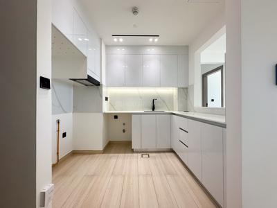Kitchen Image of 911 Sq.ft 2 BHK Apartment / Flat for sale in Jumeirah Village Dubai for Rs. 33925804