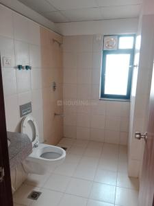Bathroom Image of 1250 Sq.ft 2 BHK Apartment / Flat for sale in Godrej Oasis, Sector 88A Gurgaon for Rs. 15000000