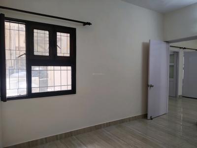 Bedroom Image of 1200 Sq.ft 3 BHK Apartment / Flat for rent in Vasant Kunj New Delhi for Rs. 75000