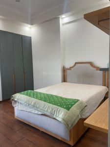 Bedroom Image of 2700 Sq.ft 4 BHK Builder Floor for sale in Moti Nagar New Delhi for Rs. 64500000