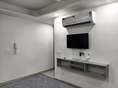 Bedroom Image of 480 Sq.ft 1 RK Builder Floor for rent in Big Block Builder Floor, Sector 46 Gurgaon for Rs. 24000