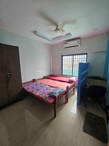 Bedroom Image of 850 Sq.ft 4 BHK Independent House for rent in Panampilly Nagar Kochi for Rs. 4500