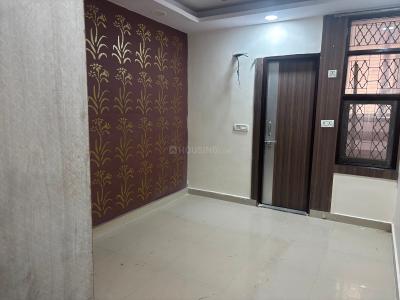 Bedroom Image of 800 Sq.ft 3 BHK Apartment / Flat for rent in RWA Om Vihar, Uttam Nagar New Delhi for Rs. 13000