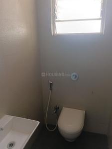 Bathroom Image of 631 Sq.ft 2 BHK Apartment / Flat for rent in Sentosa Pride , Punawale Pune for Rs. 24000