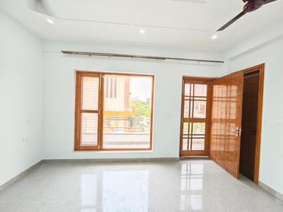 Bedroom Image of 1750 Sq.ft 3 BHK Builder Floor for rent in Sector 122 Noida for Rs. 36000