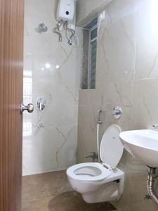 Common Bathroom Image of 500 Sq.ft 1 BHK Apartment / Flat for rent in Raunak Bliss Phase A A3, Kasarvadavali Thane for Rs. 23412