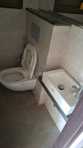 Bathroom Image of 590 Sq.ft 1 BHK Apartment / Flat for rent in Thane West Thane for Rs. 30000
