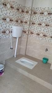 Bathroom Image of 1700 Sq.ft 2 BHK Independent House for rent in Amausi Lucknow for Rs. 10000