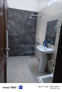 Bathroom Image of 1700 Sq.ft 2 BHK Independent House for rent in Sector 20 Noida for Rs. 35000