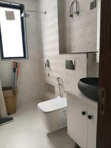 Common Bathroom Image of 2800 Sq.ft 3 BHK Builder Floor for rent in Sector 23 Gurgaon for Rs. 55000