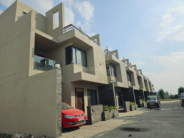 1600 Sqft 3 BHK Villa for sale in Aarone County Walk Villa York
