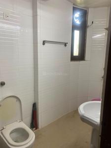 Bathroom Image of 1250 Sq.ft 3 BHK Apartment / Flat for rent in DDA Navniti Apartments, Patparganj New Delhi for Rs. 45000