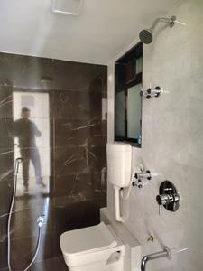 Common Bathroom Image of 600 Sq.ft 1 BHK Apartment / Flat for rent in Thane West Thane for Rs. 30000