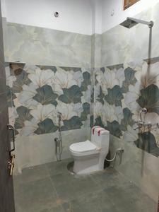 Bathroom Image of 1300 Sq.ft 2 BHK Independent House for rent in Amara Khaira Chak Varanasi for Rs. 10000