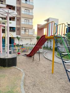 Image of 1571 Sq.ft 3 BHK Apartment / Flat for rent in Golden Vista, Besa, Nagpur for Rs. 25000