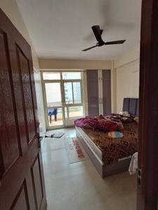 Bedroom Image of 1655 Sq.ft 3 BHK Apartment / Flat for sale in Prateek The Royal Cliff, Crossings Republik Ghaziabad for Rs. 12500000