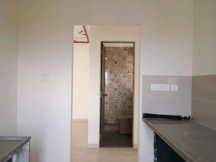 West Pioneer Metro Grande Tower C And D Main Image 1