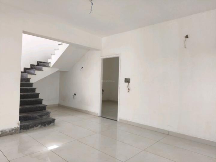 Heelalige, Bommasandra Main Image 1