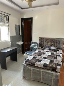 Bedroom Image of 320 Sq.ft 1 RK Builder Floor for rent in Karol Bagh New Delhi for Rs. 15008
