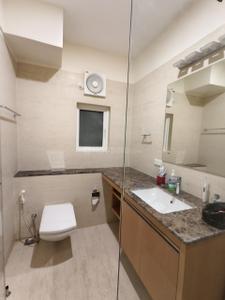 Bathroom Image of 3341 Sq.ft 3.5 BHK Apartment / Flat for sale in DLF Riverside, Vyttila Kochi for Rs. 31000000
