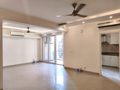 Living Room Image of 1600 Sq.ft 3 BHK Apartment / Flat for sale in Emaar Emerald Floors Premier, Sector 65 Gurgaon for Rs. 33000000