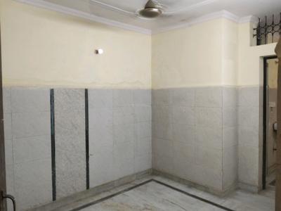 Bedroom Image of 720 Sq.ft 2 BHK Builder Floor for sale in Mukherjee Nagar New Delhi for Rs. 6500000