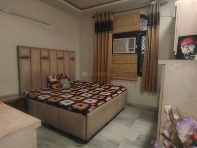 Bedroom Image of 1550 Sq.ft 3 BHK Builder Floor for sale in Patel Nagar New Delhi for Rs. 25000000