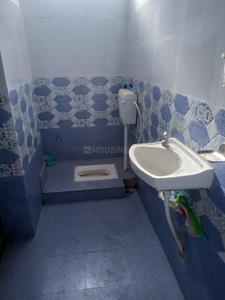 Bathroom Image of 1000 Sq.ft 3 BHK Apartment / Flat for rent in Kumhrar Patna for Rs. 10500