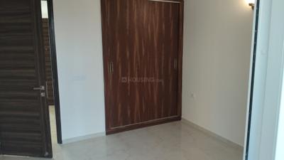 Bedroom Image of 950 Sq.ft 2.5 BHK Builder Floor for rent in Smartworld Gems, Sector 89 Gurgaon for Rs. 30500