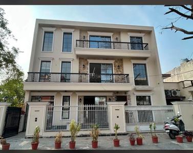 Image of 3150 Sq.ft 9 BHK Independent House for sale in Sector 37, Chandigarh for Rs. 185000000