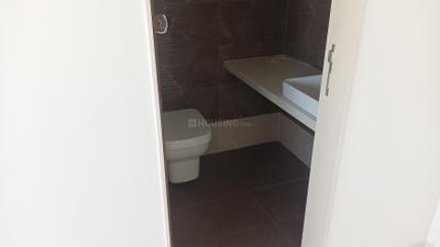 Image of 1150 Sq.ft 3 BHK Apartment / Flat for rent in Shreeji Atlantis , Malad West, Mumbai for Rs. 80000