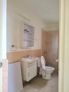 Common Bathroom Image of 1347 Sq.ft 3 BHK Apartment / Flat for sale in Jaypee Aman, Aurangabad Noida for Rs. 8400000