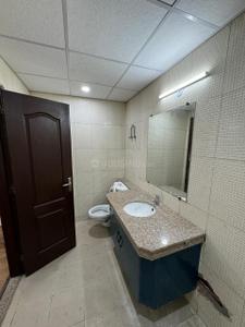 Bathroom Image of 2538 Sq.ft 3.5 BHK Apartment / Flat for sale in The 3C Lotus Panache Island Phase 1, Sector 110 Noida for Rs. 30000000