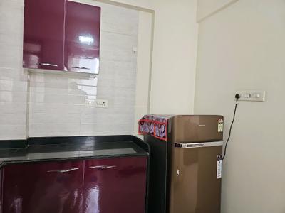 Kitchen Image of 955 Sq.ft 2 BHK Apartment / Flat for rent in Ravinanda Skylights, Wagholi Pune for Rs. 25000