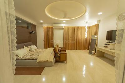 Bedroom Image of 10500 Sq.ft 5 BHK Independent House for sale in Adyar Chennai for Rs. 250000000