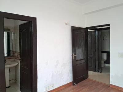 Bedroom Image of 999 Sq.ft 2 BHK Apartment / Flat for sale in Amrapali Platinum, Sector 119 Noida for Rs. 9050000