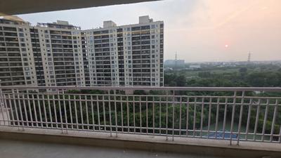 Balcony Image of 2400 Sq.ft 3 BHK Apartment / Flat for sale in Central Park Resorts, Sector 48 Gurgaon for Rs. 72500000