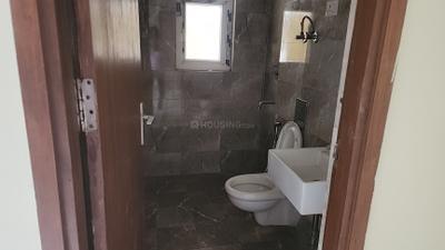 Image of 1955 Sq.ft 3 BHK Apartment / Flat for rent in Sunworld Arista, Sector 168, Noida for Rs. 43000