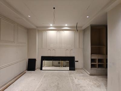 Bedroom Image of 2304 Sq.ft 4 BHK Builder Floor for sale in Model Town New Delhi for Rs. 55000000
