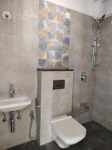 Common Bathroom Image of 980 Sq.ft 2 BHK Apartment / Flat for sale in Disha Elysium, Andheri West Mumbai for Rs. 31300000