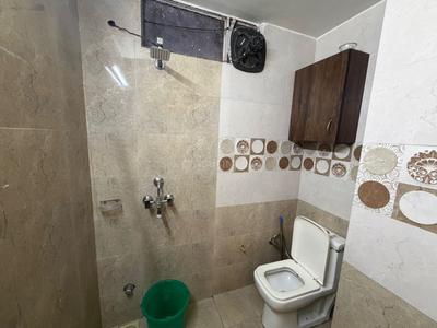Bathroom Image of 500 Sq.ft 1 RK Apartment / Flat for rent in Adarsh Nagar Jaipur for Rs. 16000