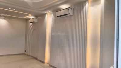 Living Room Image of 2000 Sq.ft 3 BHK Builder Floor for sale in Uday Park New Delhi for Rs. 67500000