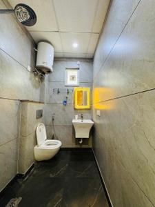 Bathroom Image of 1280 Sq.ft 3 BHK Builder Floor for sale in Vaishali Ghaziabad for Rs. 14000000