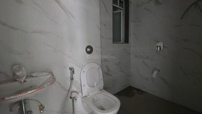 Bathroom Image of 640 Sq.ft 1 BHK Apartment / Flat for rent in The Meridian Towers, Ghatkopar West Mumbai for Rs. 46000